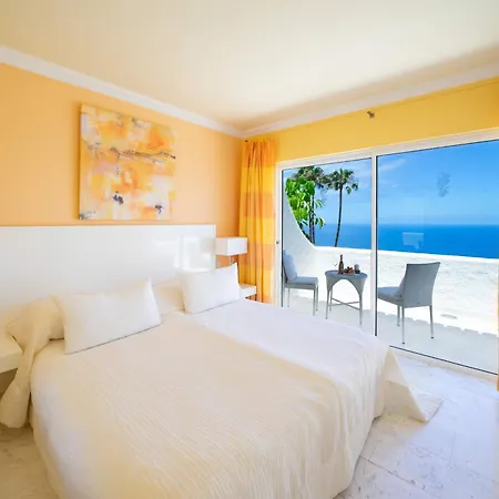 Apart Otel Jardin De La Paz