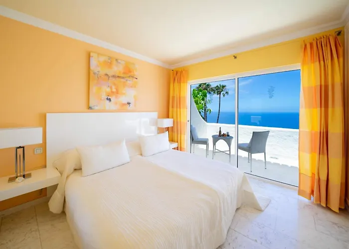 Apart Otel Jardin De La Paz